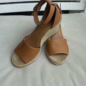 Ladies wedge sandals